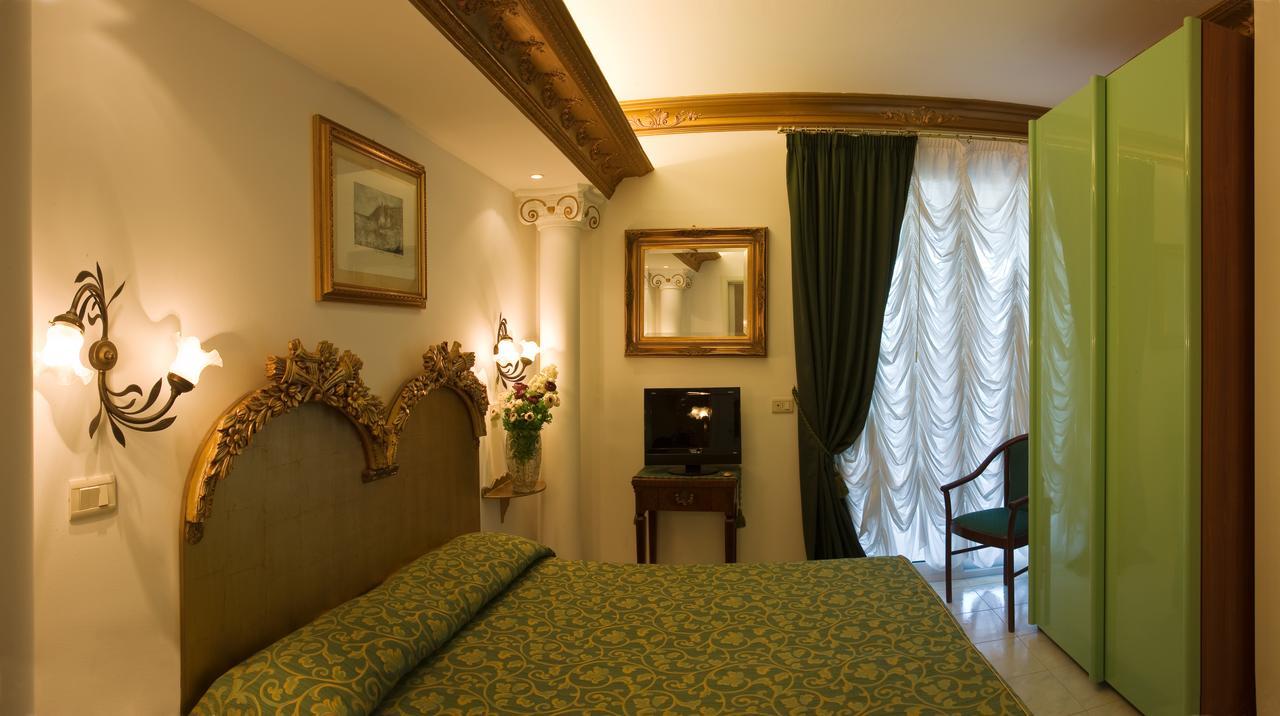Hotel Grand Michelacci 4*