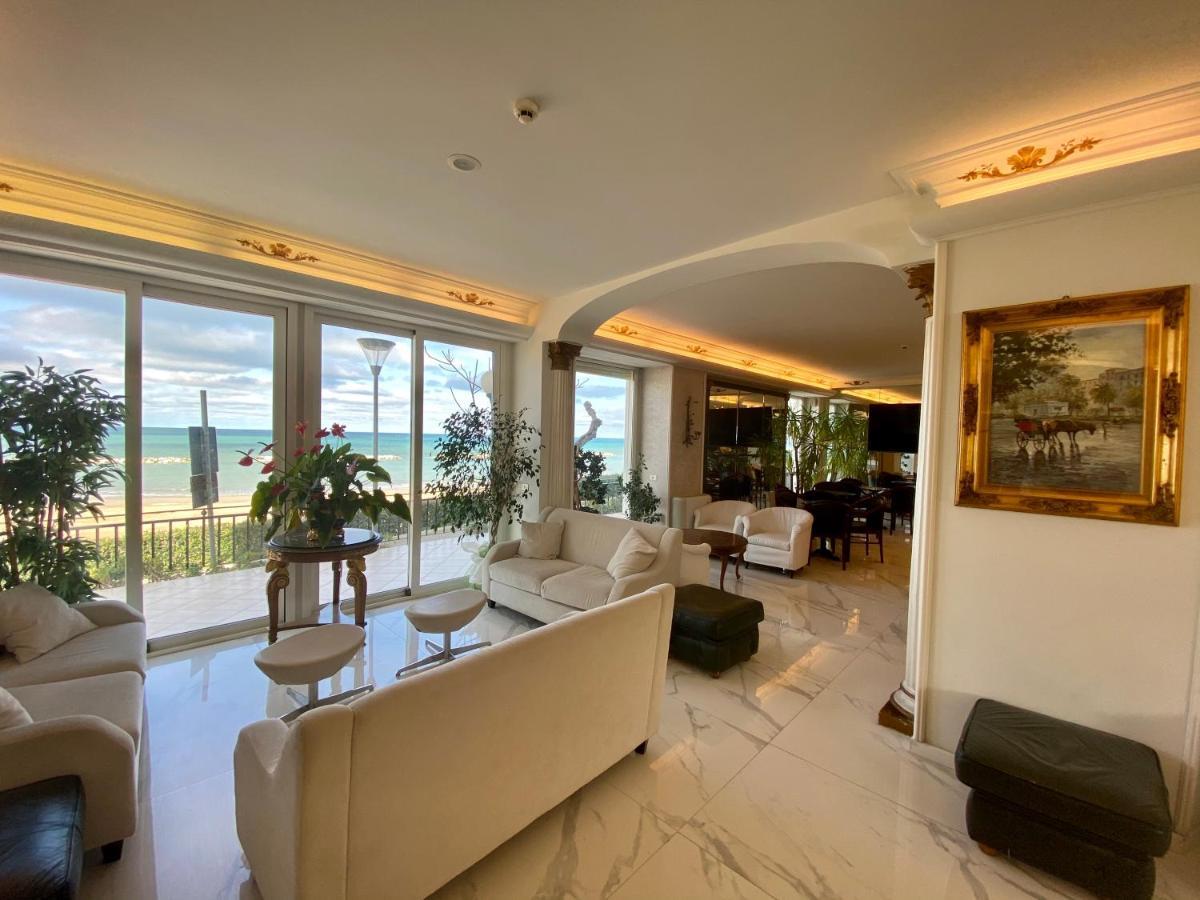 Grand Michelacci Hotel 4*